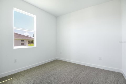 House in Weeki Wachee, Florida 3 bedrooms, 175.31 sq.m. № 1537780 - photo 11