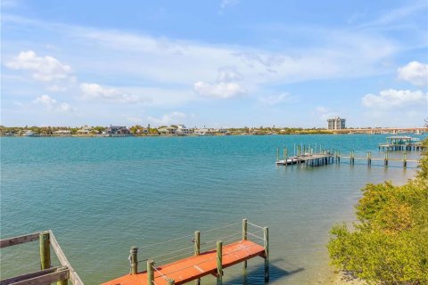 Terreno en venta en New Smyrna Beach, Florida № 2110700 - foto 11