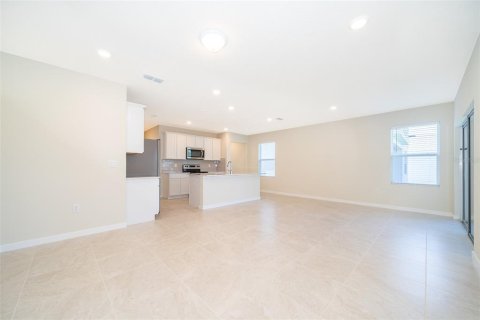 House in Kissimmee, Florida 4 bedrooms, 146.79 sq.m. № 1769431 - photo 7