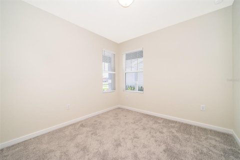 House in Kissimmee, Florida 4 bedrooms, 146.79 sq.m. № 1769431 - photo 18