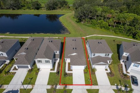 House in Kissimmee, Florida 4 bedrooms, 146.79 sq.m. № 1769431 - photo 26