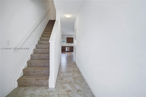 Купить таунхаус в Лодерхилл, Флорида 3 спальни, 138.98м2, № 2079371 - фото 12