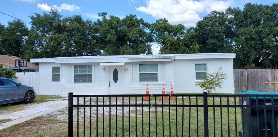 Casa en Orlando, Florida 3 dormitorios, 95.5 m2 № 1914591