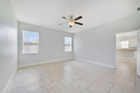 Villa ou maison à vendre à Poinciana, Floride: 3 chambres, 144.46 m2 № 2230548 - photo 20
