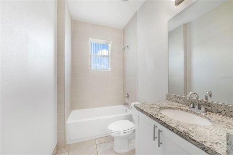 Villa ou maison à vendre à Poinciana, Floride: 3 chambres, 144.46 m2 № 2230548 - photo 12