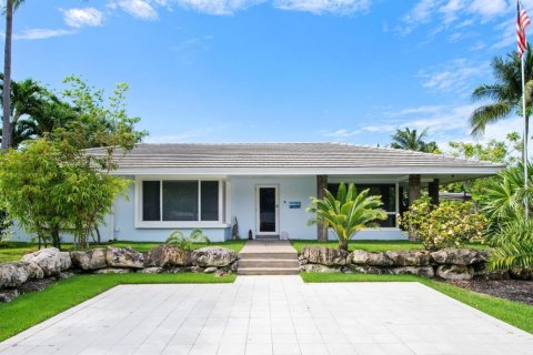 Casa en Fort Lauderdale, Florida 3 dormitorios, 251.3 m2 № 2269804