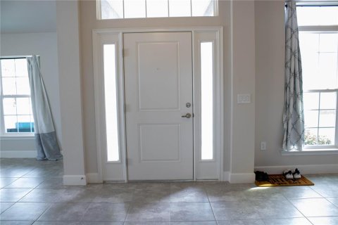 House in Auburndale, Florida 4 bedrooms, 233 sq.m. № 1910749 - photo 8