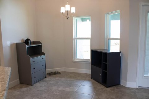House in Auburndale, Florida 4 bedrooms, 233 sq.m. № 1910749 - photo 20