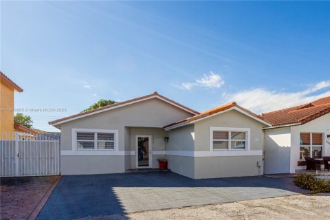 Villa ou maison à vendre à Sweetwater, Floride: 3 chambres, 102.94 m2 № 1973442 - photo 17