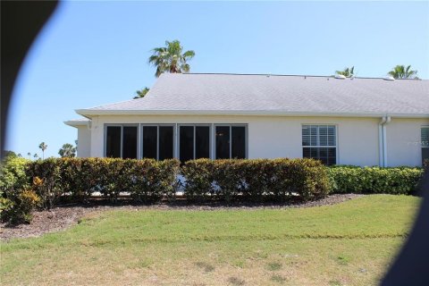 Condo in Palmetto, Florida, 3 bedrooms № 2167775 - photo 5