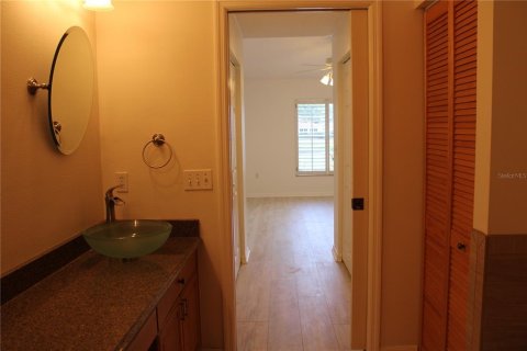 Condo in Palmetto, Florida, 3 bedrooms № 2167775 - photo 21