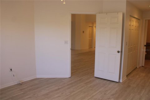 Condo in Palmetto, Florida, 3 bedrooms № 2167775 - photo 18