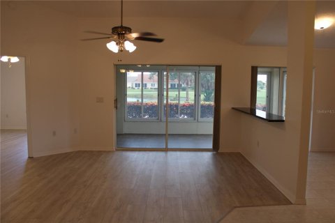 Condo in Palmetto, Florida, 3 bedrooms № 2167775 - photo 14