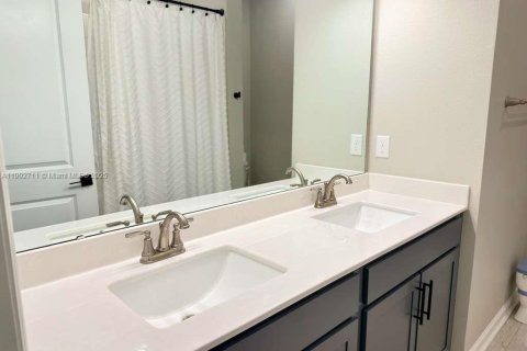 Casa en venta en Davenport, Florida, 4 dormitorios, 179.12 m2 № 2015250 - foto 12