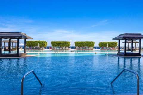 Condominio en alquiler en Hallandale Beach, Florida, 1 dormitorio, 78.41 m2 № 2054592 - foto 23