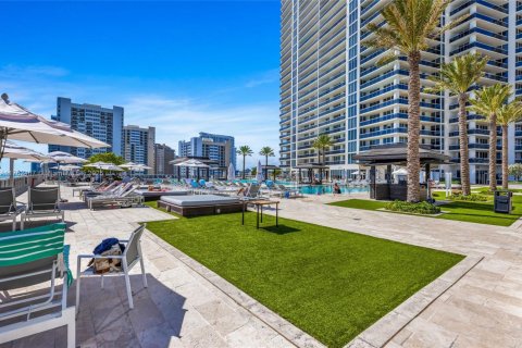 Condominio en alquiler en Hallandale Beach, Florida, 1 dormitorio, 78.41 m2 № 2054592 - foto 21