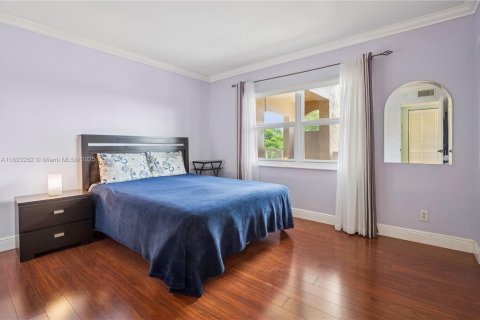 Condo in Sunrise, Florida, 2 bedrooms  № 1945034 - photo 10