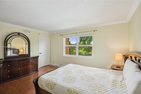 Condo in Sunrise, Florida, 2 bedrooms  № 1945034 - photo 8