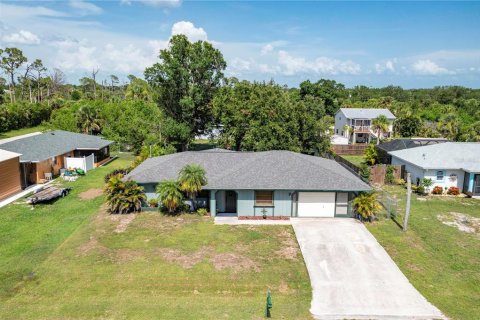 Villa ou maison à vendre à Port Charlotte, Floride: 2 chambres, 115.2 m2 № 1807018 - photo 23