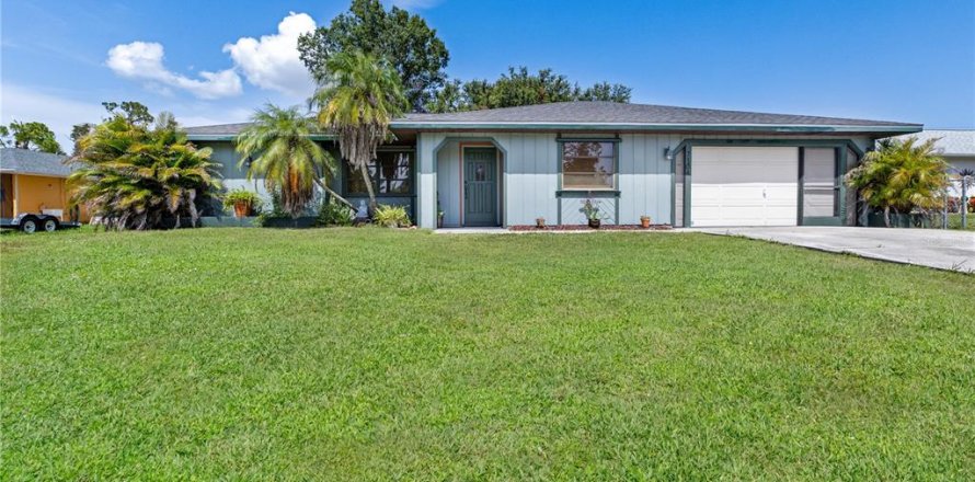 Villa ou maison à Port Charlotte, Floride 2 chambres, 115.2 m2 № 1807018