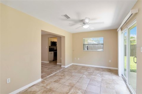 Casa en alquiler en Sarasota, Florida, 3 dormitorios, 111.48 m2 № 1916587 - foto 10
