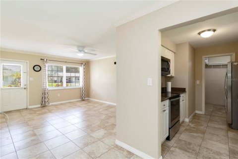 Casa en alquiler en Sarasota, Florida, 3 dormitorios, 111.48 m2 № 1916587 - foto 5