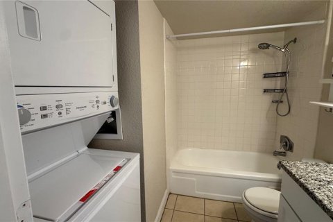 Condominio en venta en Winter Park, Florida, 2 dormitorios, 86.12 m2 № 2121962 - foto 16
