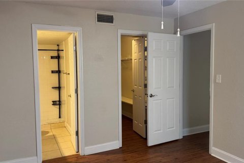 Condominio en venta en Winter Park, Florida, 2 dormitorios, 86.12 m2 № 2121962 - foto 19