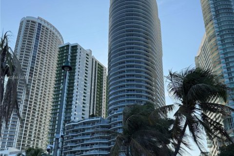 Appartement à louer à Miami, Floride: 2 chambres, 111.95 m2 № 2029839 - photo 5