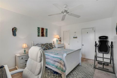 Condo in Bradenton, Florida, 1 bedroom  № 1528049 - photo 19