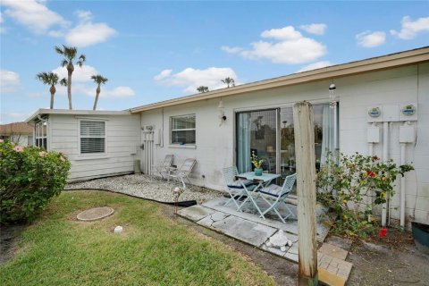 Condo in Bradenton, Florida, 1 bedroom  № 1528049 - photo 24