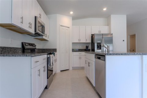 Casa en alquiler en Lakeland, Florida, 4 dormitorios, 178.19 m2 № 1901164 - foto 5