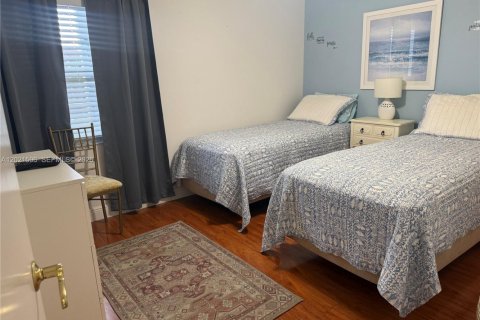 Copropriété à vendre à Pembroke Pines, Floride: 2 chambres, 102.19 m2 № 2263272 - photo 20