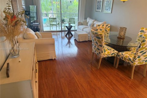 Copropriété à vendre à Pembroke Pines, Floride: 2 chambres, 102.19 m2 № 2263272 - photo 4