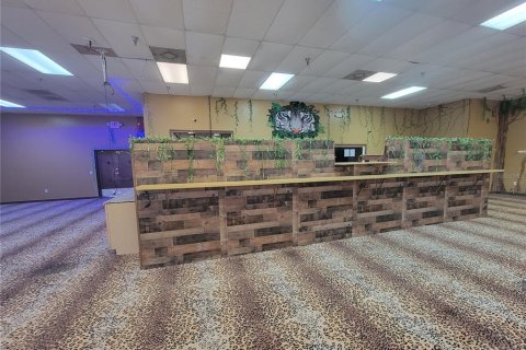 Propiedad comercial en alquiler en Belleview, Florida № 1722151 - foto 5