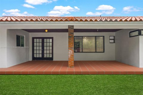 Купить виллу или дом в Майами, Флорида 4 спальни, 157.56м2, № 1967188 - фото 22