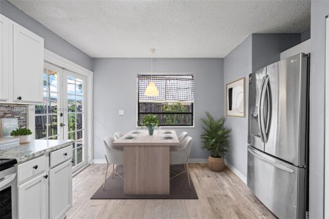 Купить виллу или дом в Майами, Флорида 4 спальни, 157.56м2, № 1967188 - фото 9