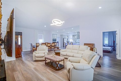 Villa ou maison à vendre à Orlando, Floride: 4 chambres, 282.24 m2 № 2210080 - photo 14