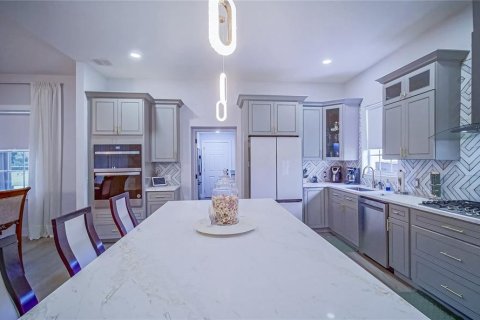 Villa ou maison à vendre à Orlando, Floride: 4 chambres, 282.24 m2 № 2210080 - photo 6