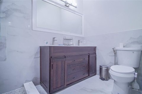 Villa ou maison à vendre à Orlando, Floride: 4 chambres, 282.24 m2 № 2210080 - photo 27