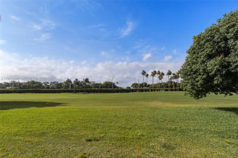 Copropriété à vendre à Pembroke Pines, Floride: 1 chambre, 83.61 m2 № 2063976 - photo 25