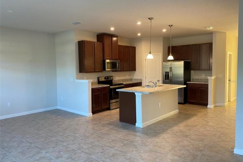 Townhouse in Kissimmee, Florida 3 bedrooms, 162.3 sq.m. № 1916899 - photo 4