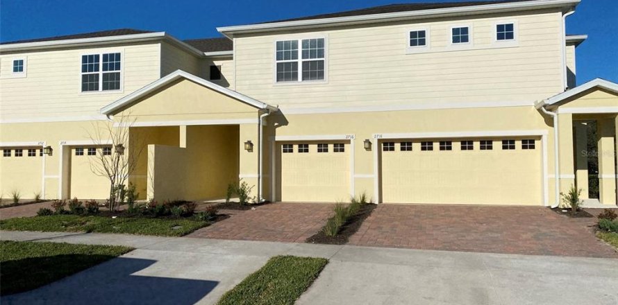 Adosado en Kissimmee, Florida 3 dormitorios, 162.3 m2 № 1916899