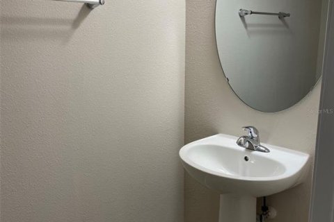 Townhouse in Kissimmee, Florida 3 bedrooms, 162.3 sq.m. № 1916899 - photo 5