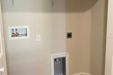 Townhouse in Kissimmee, Florida 3 bedrooms, 162.3 sq.m. № 1916899 - photo 7