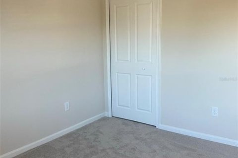 Townhouse in Kissimmee, Florida 3 bedrooms, 162.3 sq.m. № 1916899 - photo 18