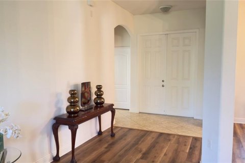 House in San Antonio, Florida 3 bedrooms, 207.08 sq.m. № 1716611 - photo 12