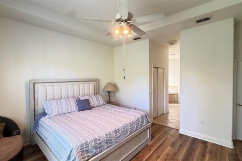 House in San Antonio, Florida 3 bedrooms, 207.08 sq.m. № 1716611 - photo 16
