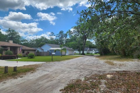 House in Geneva, Florida 4 bedrooms, 162.11 sq.m. № 1810427 - photo 2