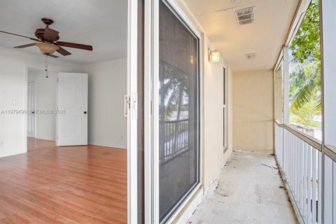 Touwnhouse à louer à North Lauderdale, Floride: 4 chambres, 141.21 m2 № 2046468 - photo 12